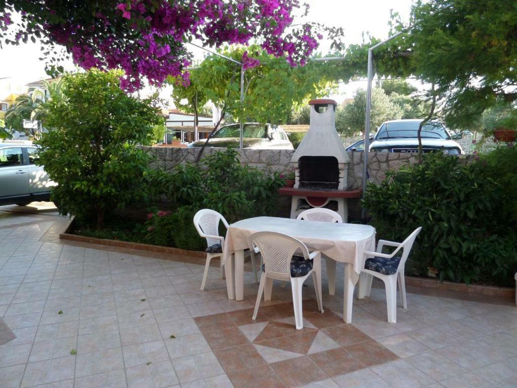 Apartmani Lili Mali Lošinj Kültér fotó