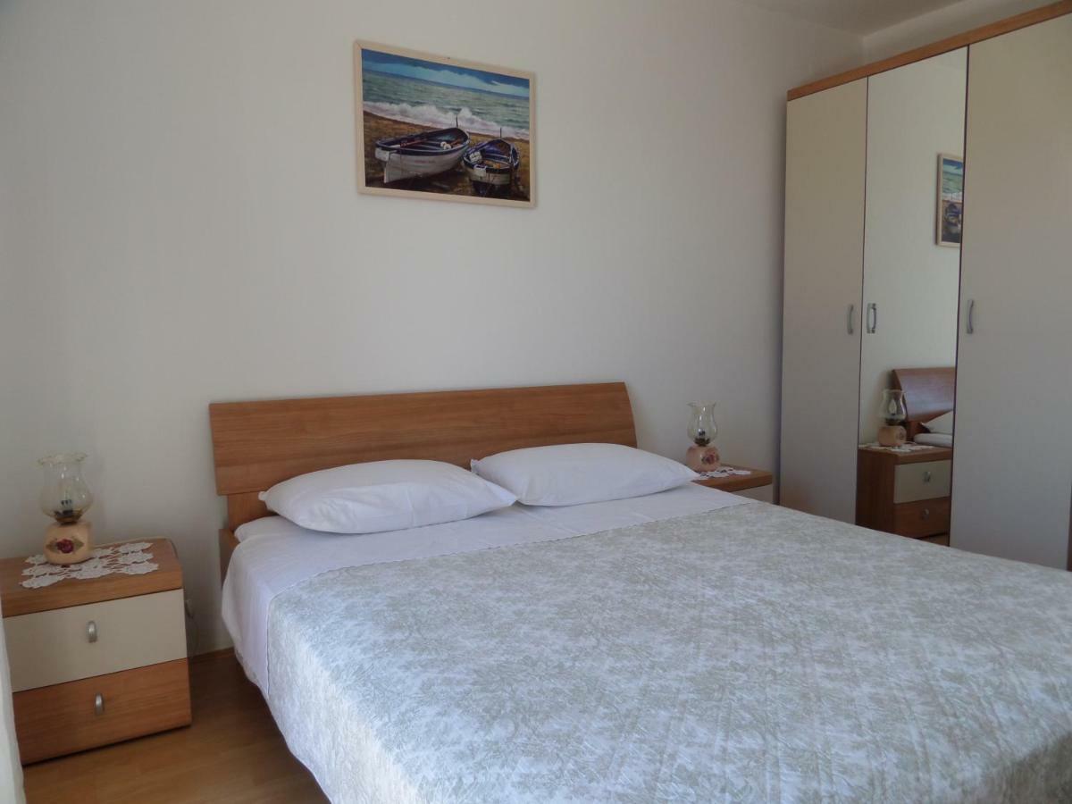 Apartmani Lili Mali Lošinj Kültér fotó