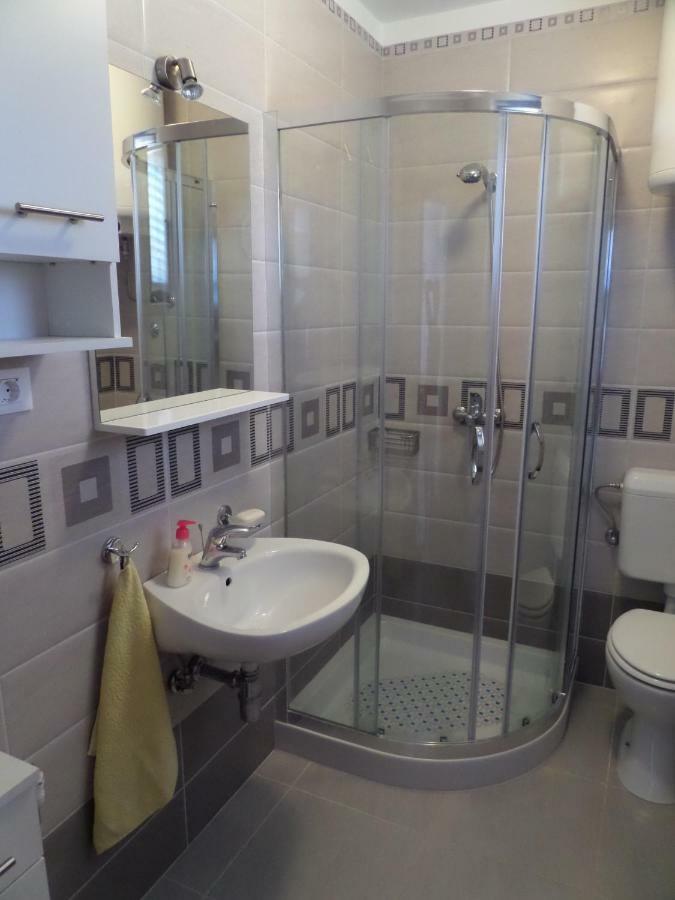 Apartmani Lili Mali Lošinj Kültér fotó