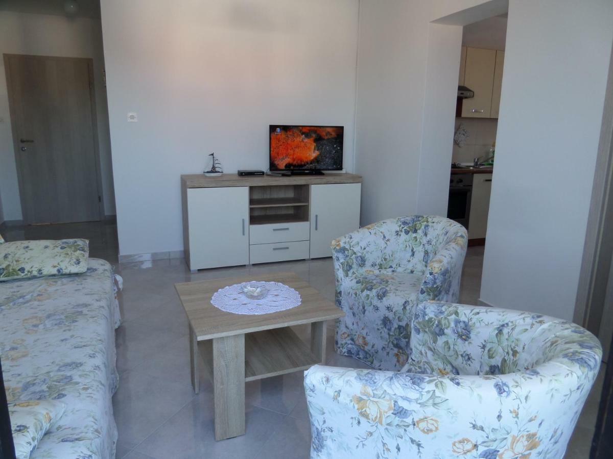 Apartmani Lili Mali Lošinj Kültér fotó