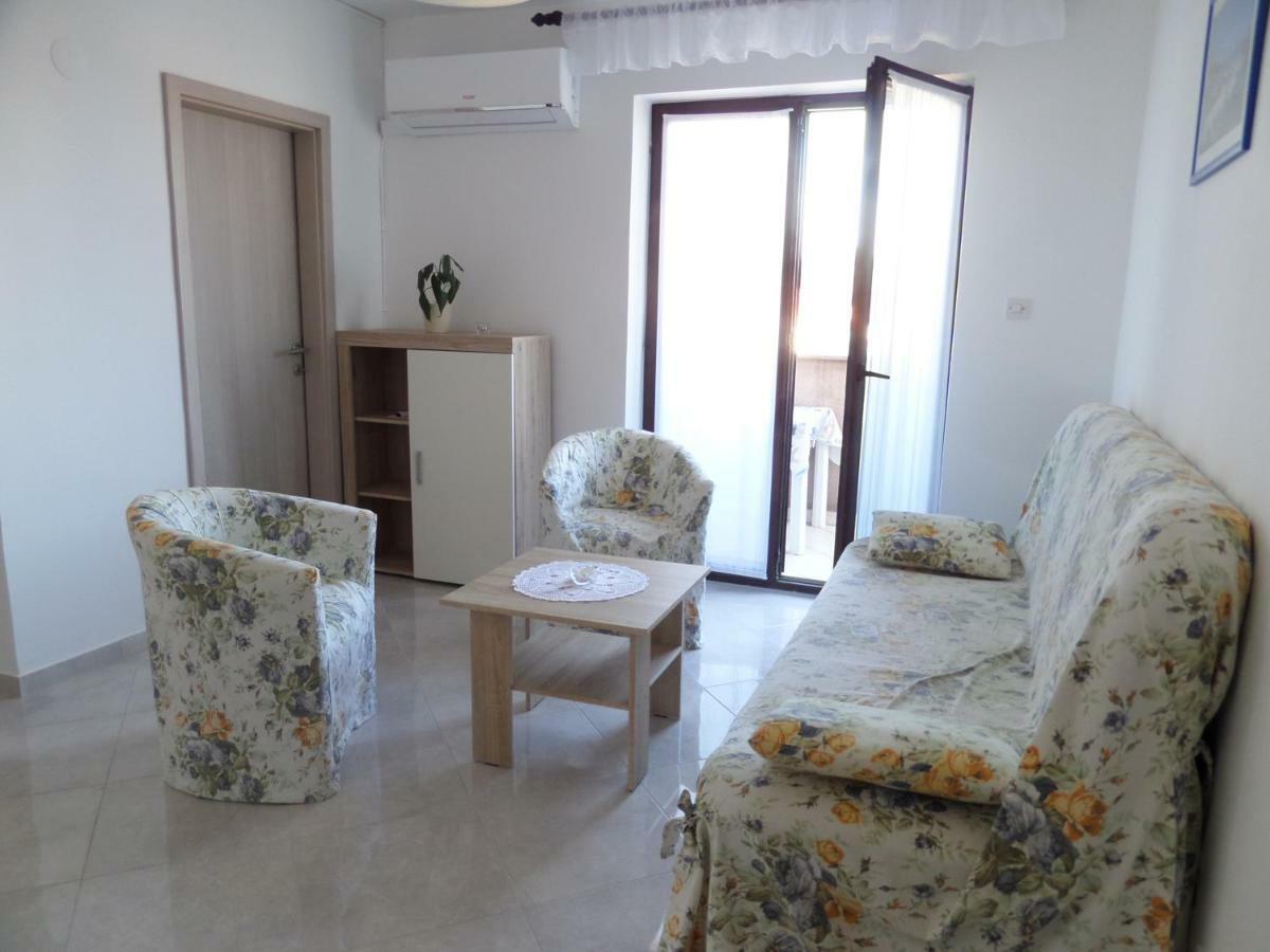 Apartmani Lili Mali Lošinj Kültér fotó
